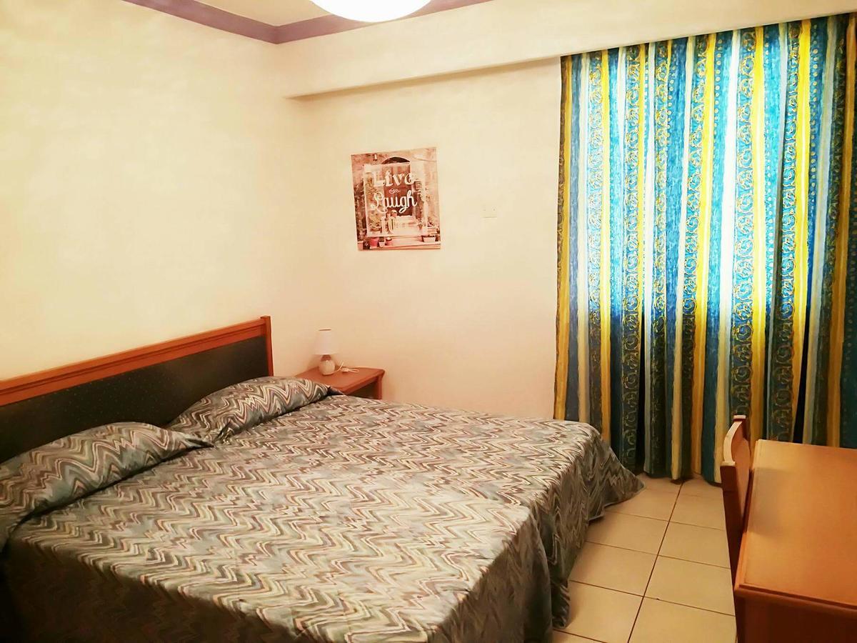 Mike'S Basilica Apartment Paphos Eksteriør billede